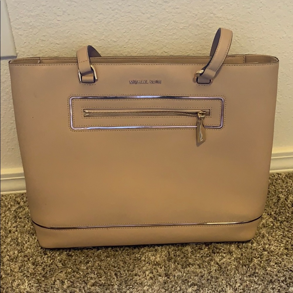 Michael Kors Nude Shoulder Bag